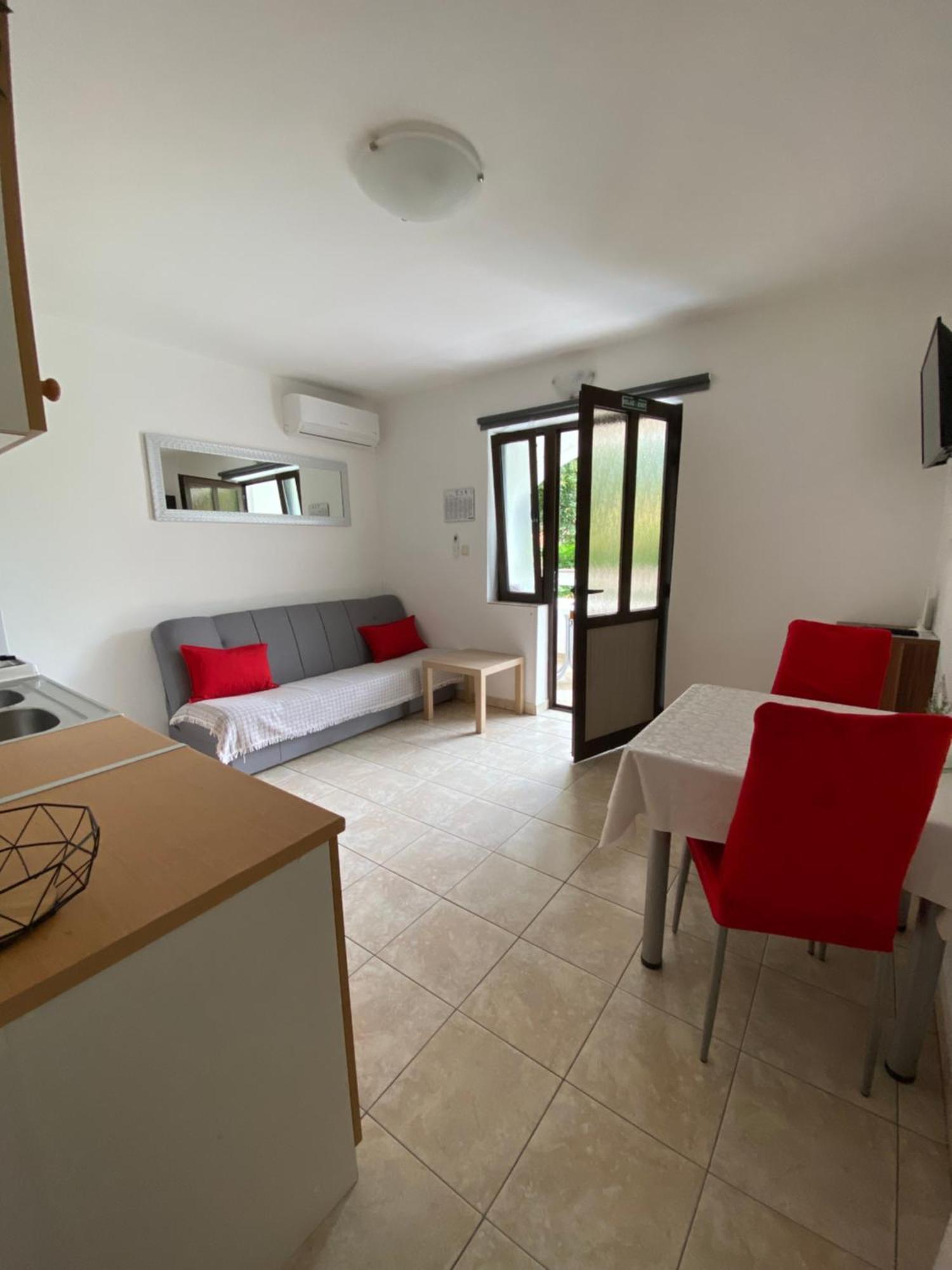 Apartments Anna III Baska  Ngoại thất bức ảnh